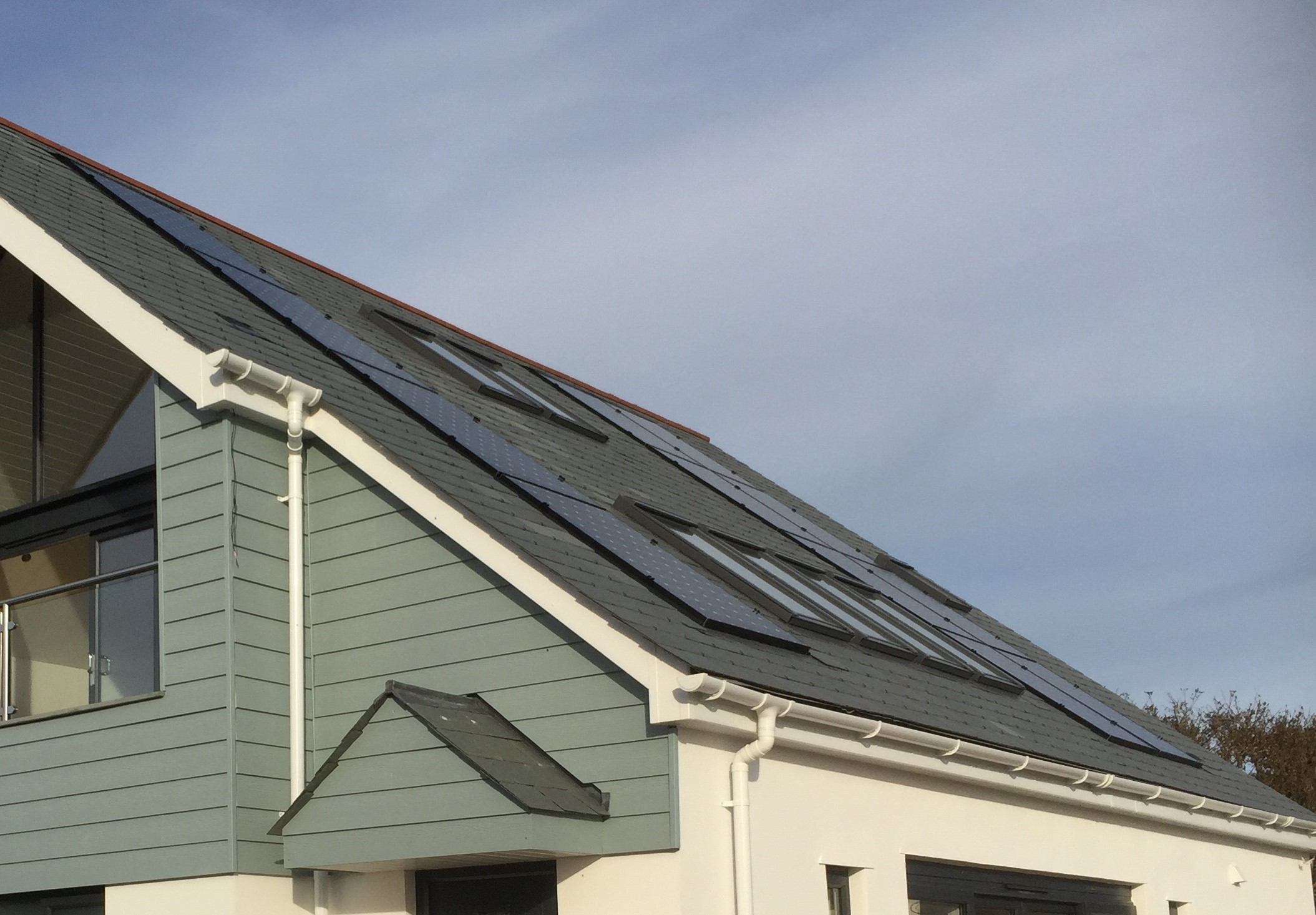 in-roof-solar-pv-sunpower-gse-naked-solar Solar PV in roof mounting flush