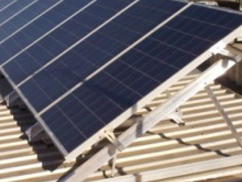 roof-mounted-solar-panels-flat-metal-trapezoid